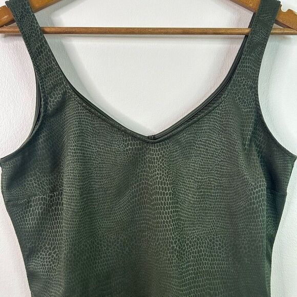 Hanro of Switzerland Green Animal Print Tank Top Size L Sleeveless Cami - Picture 2 of 8